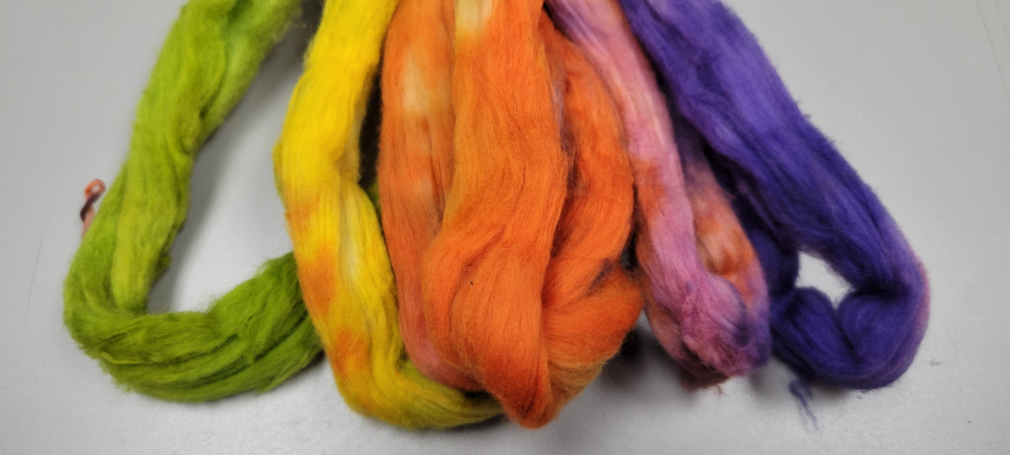 Cotton Sliver, 1 oz (1 ounce), Rainbow. USA Grown Upland Cotton Sliver, Hand Dyed.