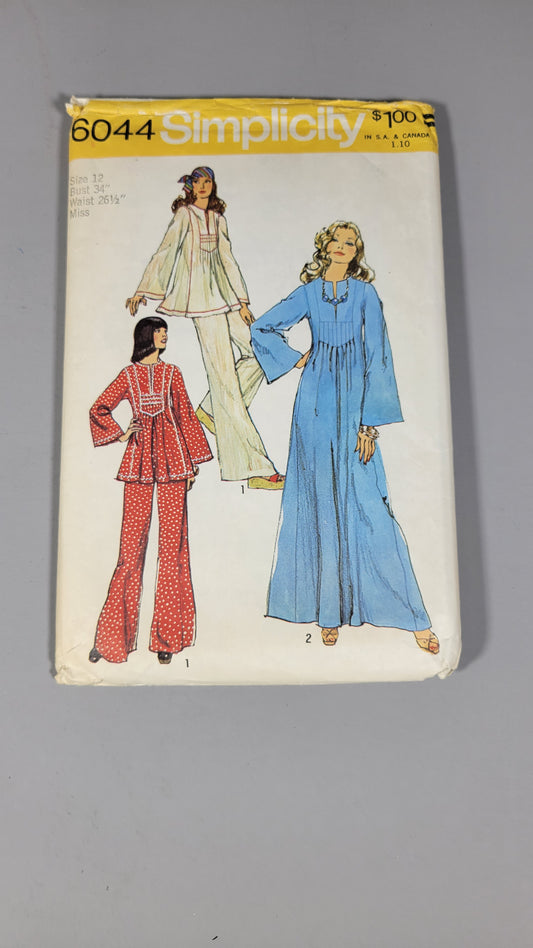 Simplicity 6044, ca 1973 Size 10 Bust 32 1/2 Waist 25 Misses' Caftan