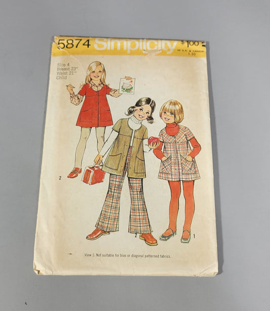 Simplicity 5874 ca 1973. Size 4 Breast 23 Waist 32 Child.