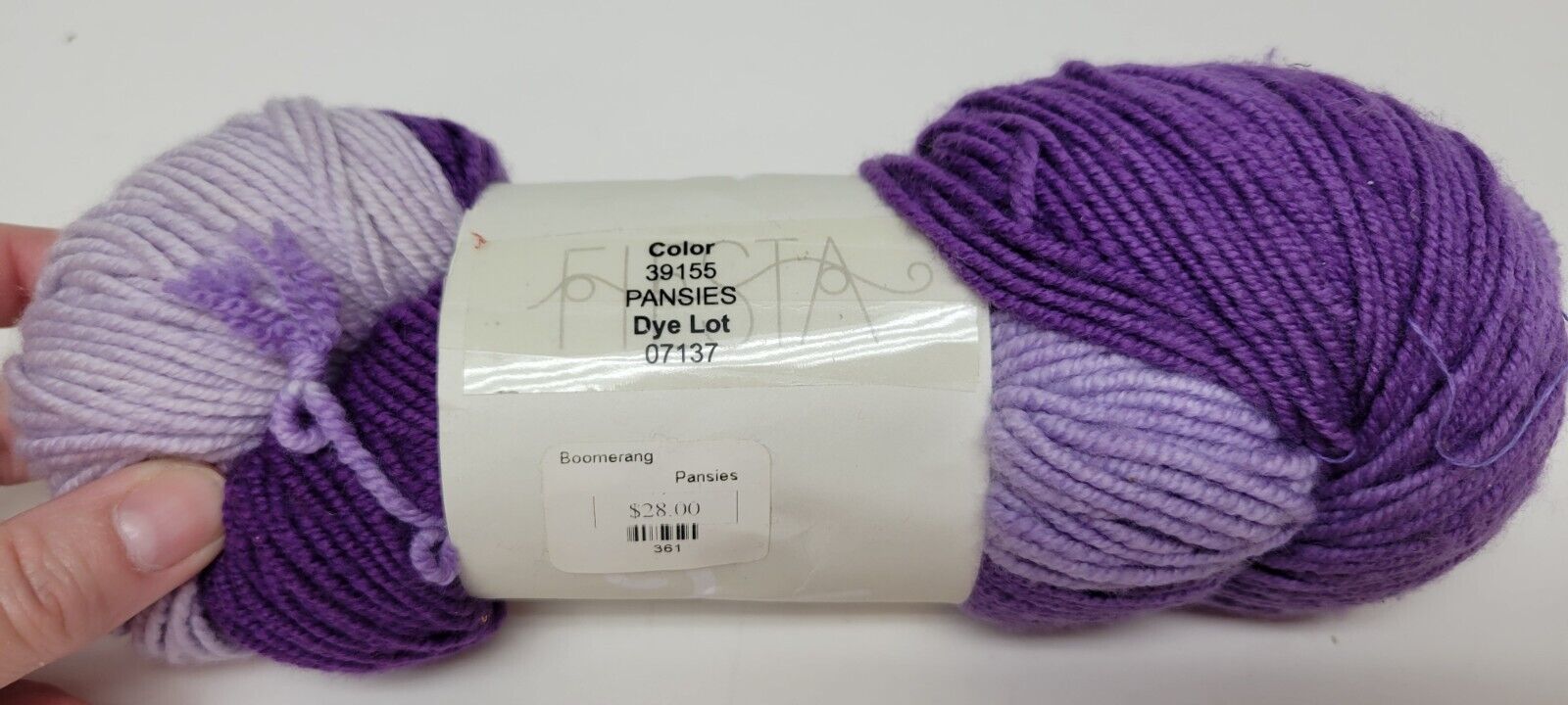 Extra fine Superwash Merino Wool Yarn 320 Yards. Purple Variegate Skein New