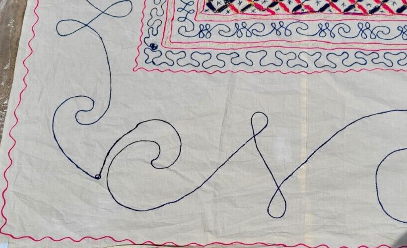 Vintage Embroidery Textile Full Bed Cover Red Blue Design