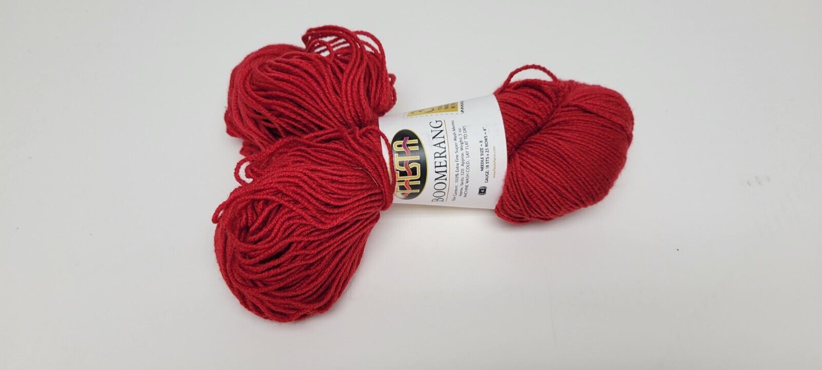 Red Fiesta Extra Fine Super Wash Merino Wool Skein Boomerang 320 Yards