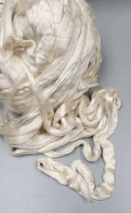 Ginger Fiber (RCFs). 1 ounce. Combed Sliver.