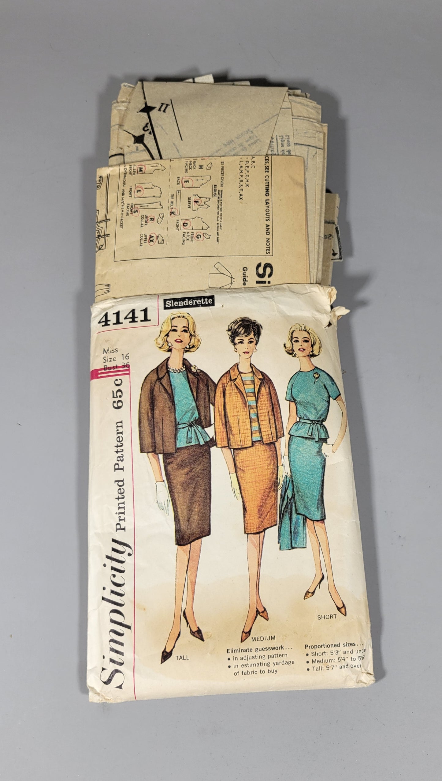 Simplicity 4141; ca. 1961. Miss Size 16 Bust 36.