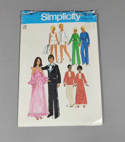 Simplicity 7737 Doll Clothing Pattern, ca 1976.