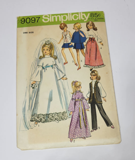 Simplicity 9097 Pattern, ca 1970. #doll Wardrobe suitable for 11 1/2" doll