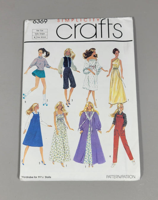 Simplicity Crafts 6369 Doll Clothing Pattern, ca 1985.