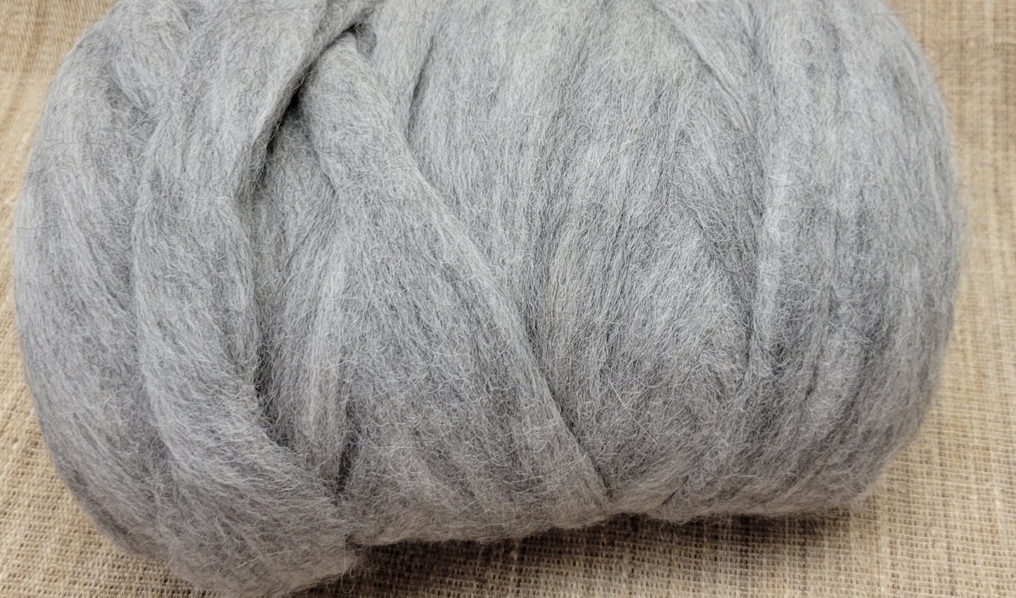 Alpaca Wool Fiber - Gray - 16 oz Pin Draft Roving. Great for Weaving, Fiber Arts, Knitting, Spinning, Crochet