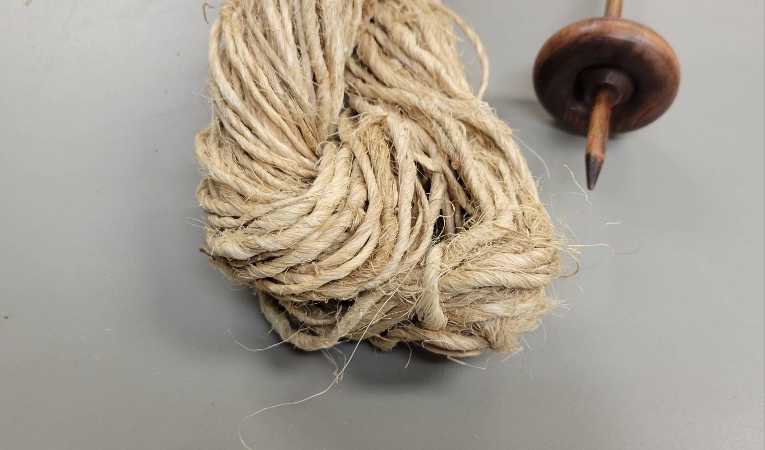 Banana Fiber Yarn Skein, Approx. 35 Yards / 3.5 ounce. Bast Fiber, Natural, Great for Crafts, Fiber Arts, Crochet, Weaving, Basketry, Ect.