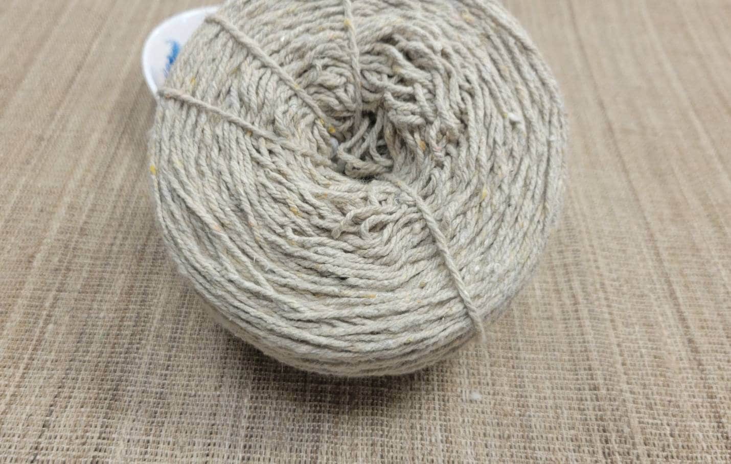 100% Macro Algae or Seaweed Natural Yarn. 250 grams. Worsted Weight Rug Yarn. Great for Kitting, Crochet, Weaving, Craft, Fiber Arts.